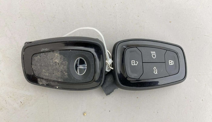 2023 Tata NEXON XZA PLUS PETROL, Petrol, Automatic, 20,365 km, Key Close Up