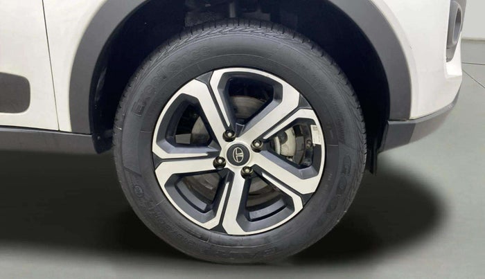 2023 Tata NEXON XZA PLUS PETROL, Petrol, Automatic, 20,365 km, Right Front Wheel