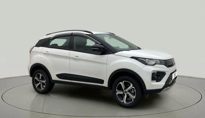 2023 Tata NEXON XZA PLUS PETROL, Petrol, Automatic, 20,365 km, Right Front Diagonal