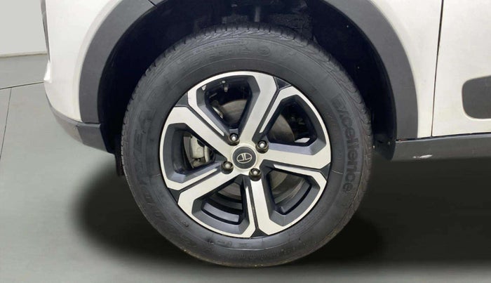 2023 Tata NEXON XZA PLUS PETROL, Petrol, Automatic, 20,365 km, Left Front Wheel