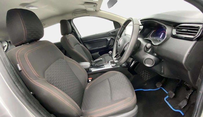 2022 Renault Kiger RXZ MT, Petrol, Manual, 17,928 km, Right Side Front Door Cabin