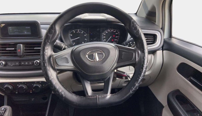 2021 Tata ALTROZ XE PETROL, Petrol, Manual, 62,134 km, Steering Wheel Close Up