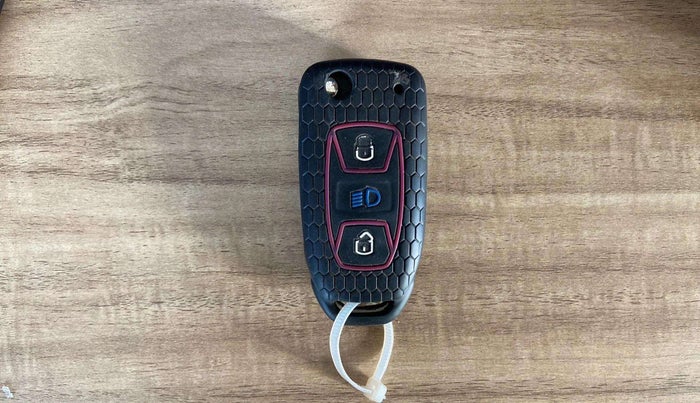 2021 Tata ALTROZ XE PETROL, Petrol, Manual, 62,134 km, Key Close Up