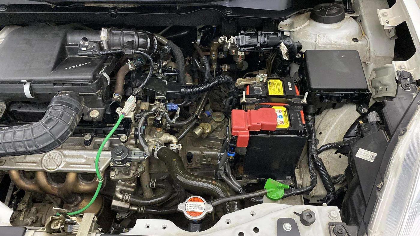 2022 Maruti Dzire ZXI CNG, CNG, Manual, 28,176 km, Engine View - Left