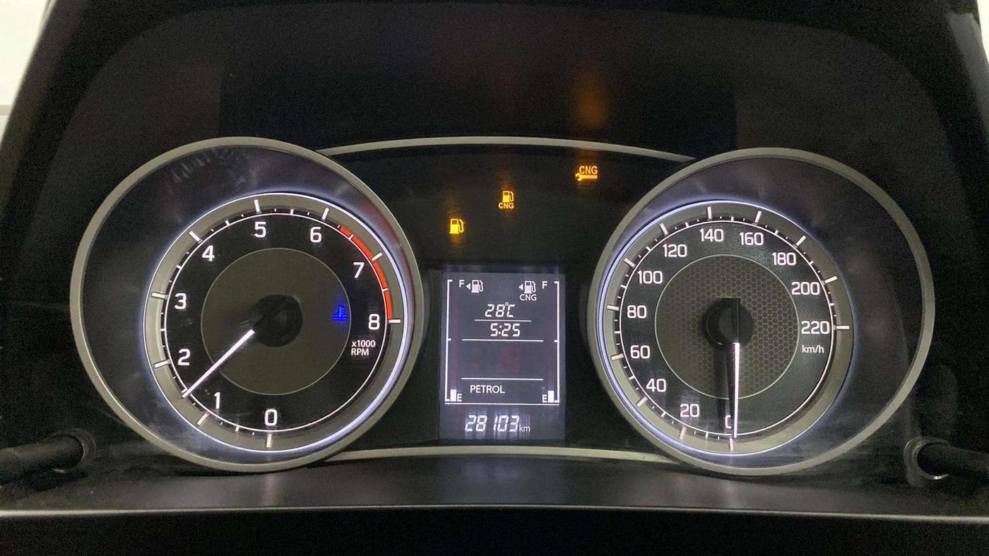 2022 Maruti Dzire ZXI CNG, CNG, Manual, 28,176 km, Odometer Image