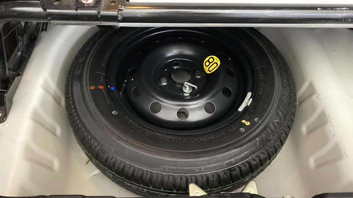 2022 Maruti Dzire ZXI CNG, CNG, Manual, 28,176 km, Spare Tyre