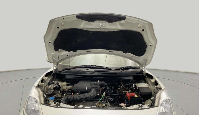 2022 Maruti Dzire ZXI CNG, CNG, Manual, 28,048 km, Open Bonet
