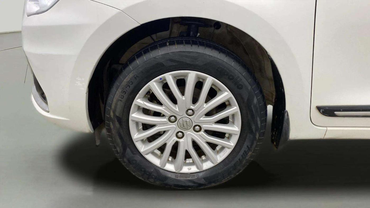 2022 Maruti Dzire ZXI CNG, CNG, Manual, 28,176 km, Left Front Wheel