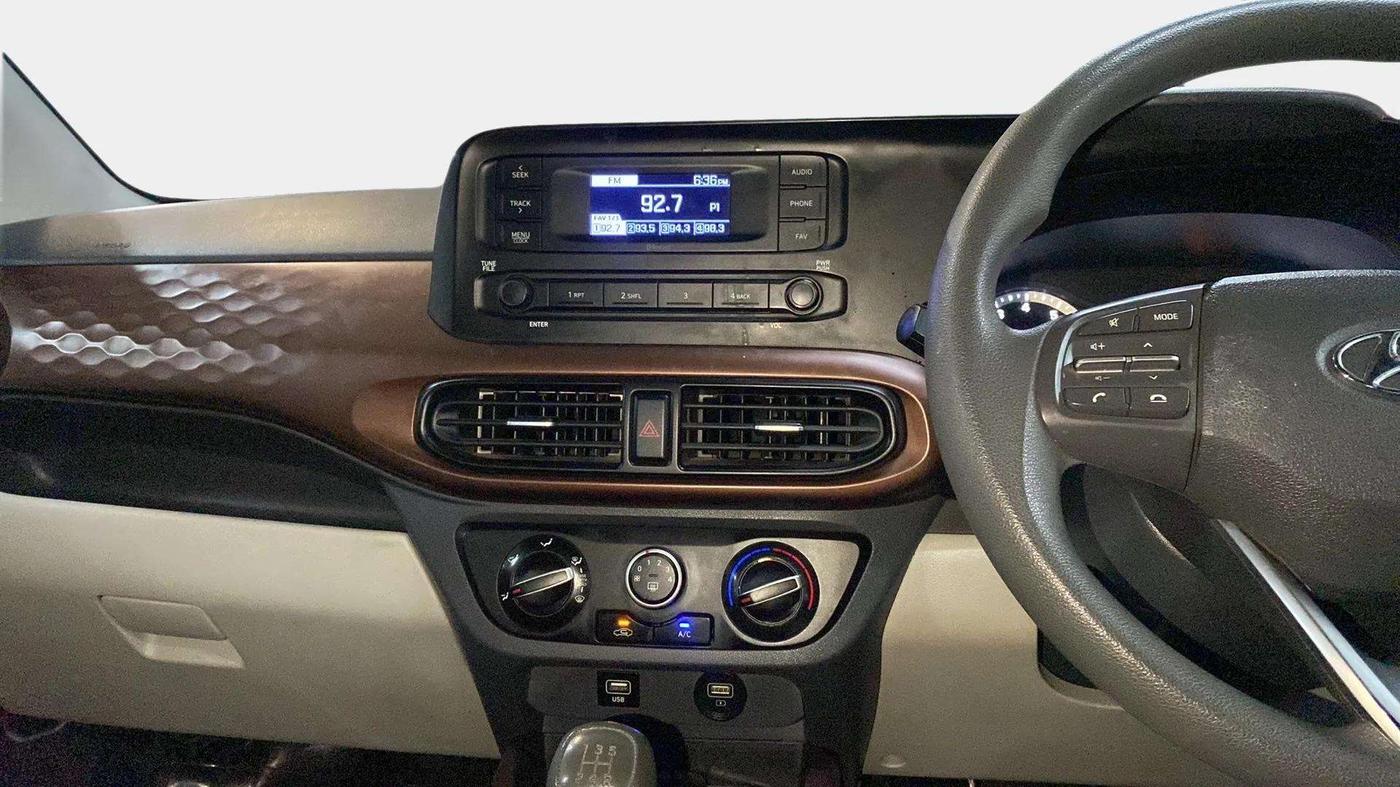 2021 Hyundai AURA S 1.2, Petrol, Manual, 40,746 km, Air Conditioner