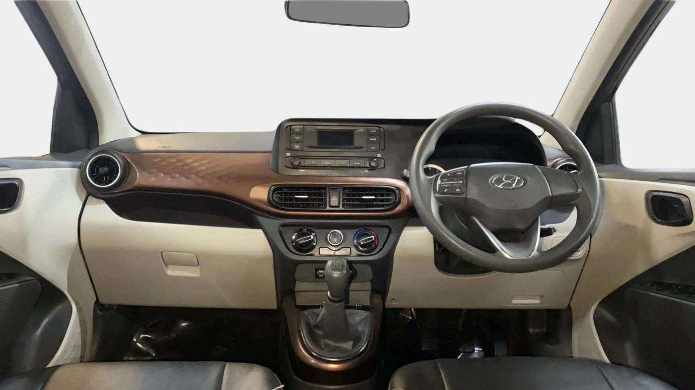 2021 Hyundai AURA S 1.2, Petrol, Manual, 40,746 km, Dashboard