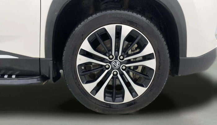 2022 MG HECTOR SHARP 1.5 CVT PETROL DUAL TONE, Petrol, Automatic, 26,273 km, Right Front Wheel