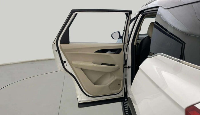 2022 MG HECTOR SHARP 1.5 CVT PETROL DUAL TONE, Petrol, Automatic, 26,273 km, LHS Rear Door