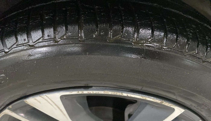 2018 Tata TIGOR XZ (O) PETROL, Petrol, Manual, 30,279 km, Right Rear Tyre Tread