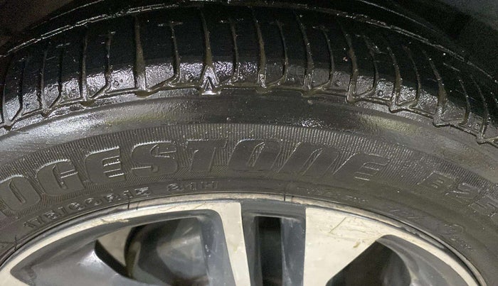 2018 Tata TIGOR XZ (O) PETROL, Petrol, Manual, 30,279 km, Right Front Tyre Tread
