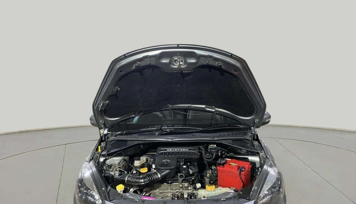 2018 Tata TIGOR XZ (O) PETROL, Petrol, Manual, 30,279 km, Open Bonet