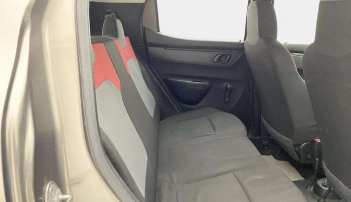 2018 Renault Kwid RXT 0.8, Petrol, Manual, 48,208 km, Right Side Rear Door Cabin