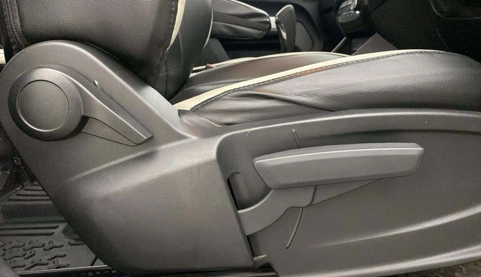2024 Tata PUNCH CREATIVE  AMT, Petrol, Automatic, 7,826 km, Driver Side Adjustment Panel