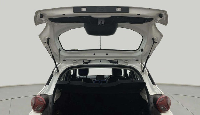 2024 Tata PUNCH CREATIVE  AMT, Petrol, Automatic, 7,826 km, Boot Door Open