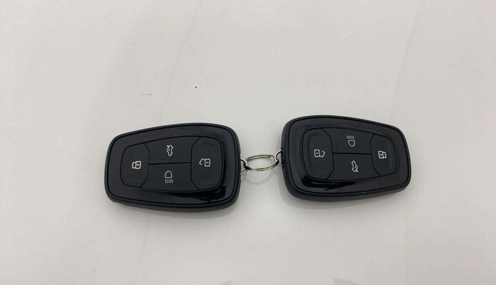 2024 Tata PUNCH CREATIVE  AMT, Petrol, Automatic, 7,826 km, Key Close Up