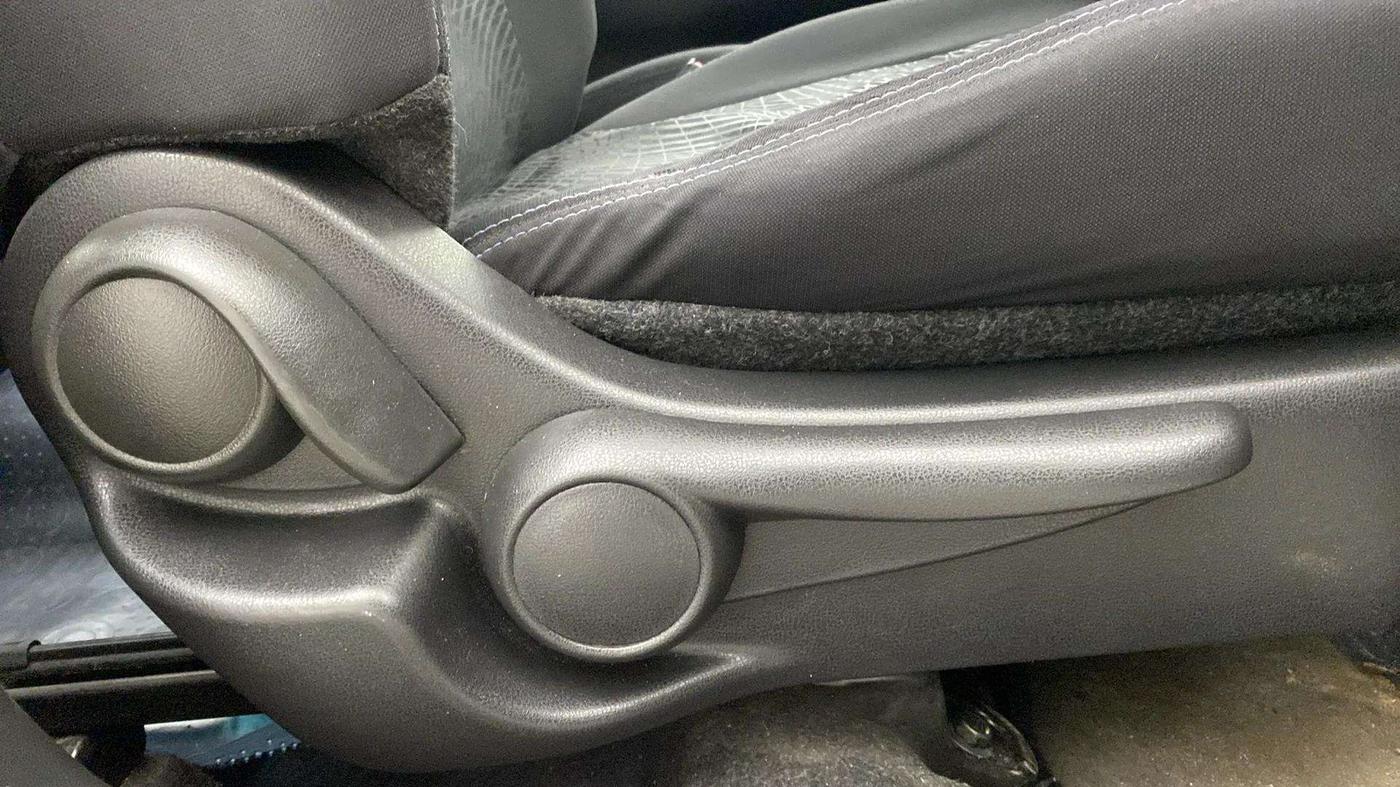 2016 Nissan Micra XV CVT, Petrol, Automatic, 36,666 km, Driver Side Adjustment Panel