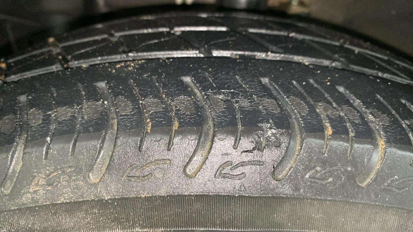 2016 Nissan Micra XV CVT, Petrol, Automatic, 36,666 km, Left Front Tyre Tread
