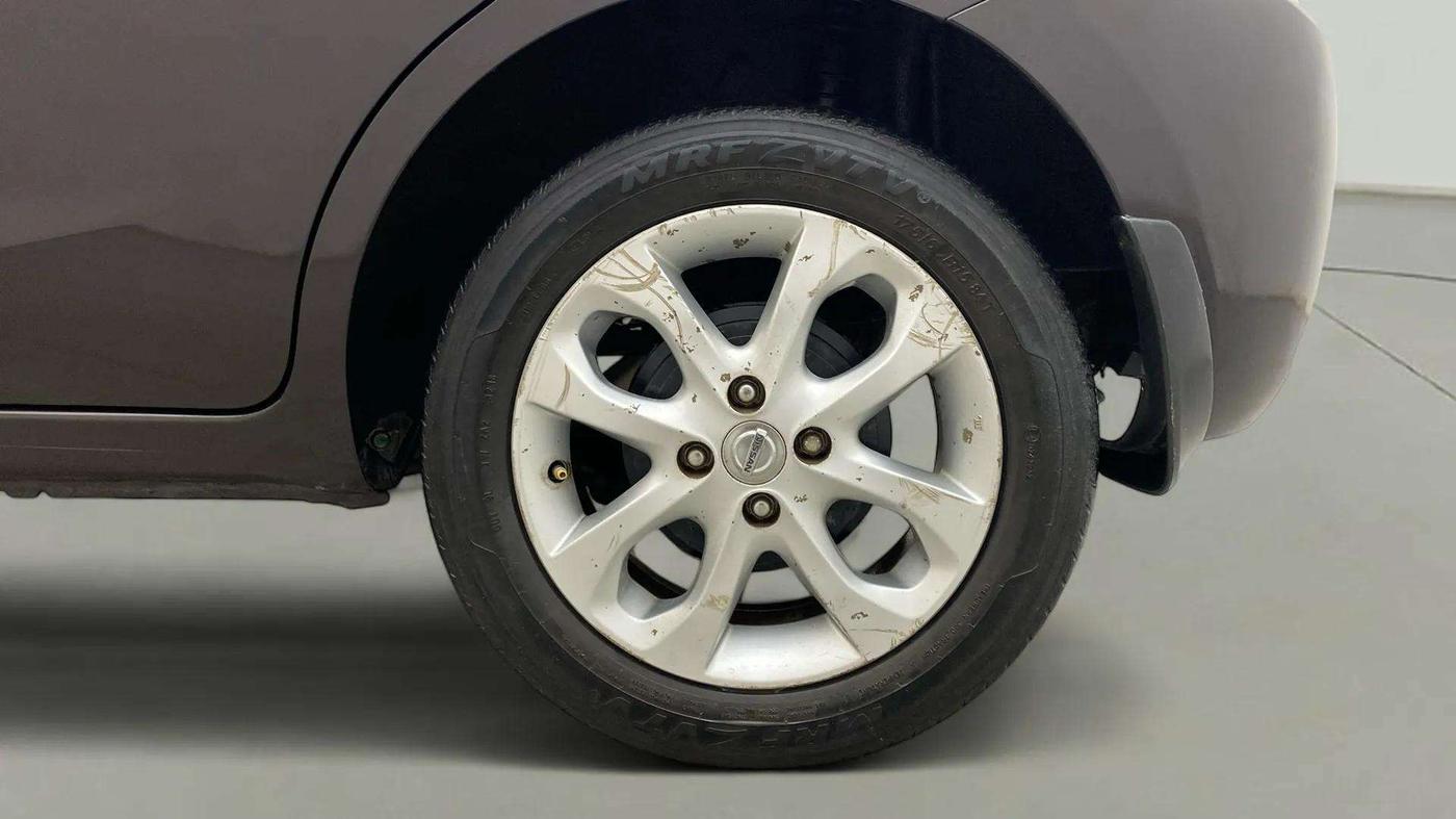 2016 Nissan Micra XV CVT, Petrol, Automatic, 36,666 km, Left Rear Wheel