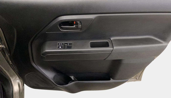 2023 Maruti New Wagon-R LXI 1.0, Petrol, Manual, 28,925 km, Driver Side Door Panels Control