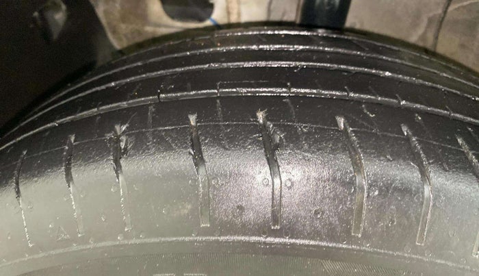 2023 Hyundai Creta S PLUS KNIGHT 1.5 PETROL, Petrol, Manual, 32,541 km, Left Front Tyre Tread