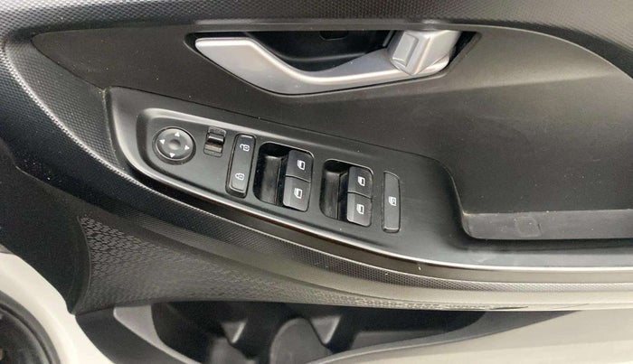 2023 Hyundai Creta S PLUS KNIGHT 1.5 PETROL, Petrol, Manual, 32,541 km, Driver Side Door Panels Control