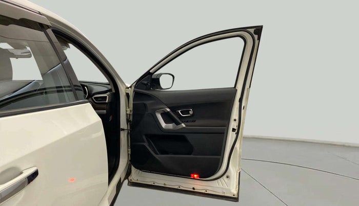2023 Tata Harrier XT PLUS 2.0L KRYOTEC, Diesel, Manual, 64,968 km, RHS Front Door