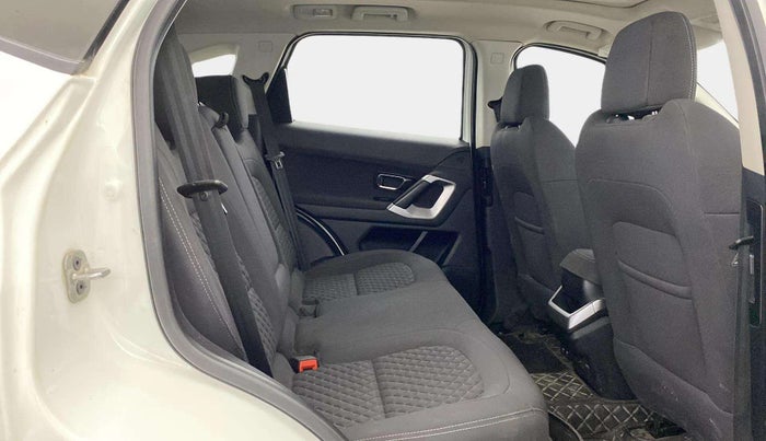 2023 Tata Harrier XT PLUS 2.0L KRYOTEC, Diesel, Manual, 64,968 km, Right Side Rear Door Cabin