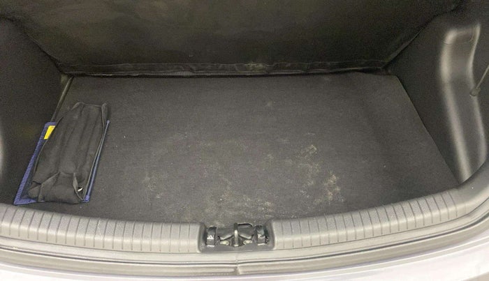 2019 Hyundai Grand i10 SPORTZ 1.2 KAPPA VTVT, Petrol, Manual, 14,589 km, Boot Inside