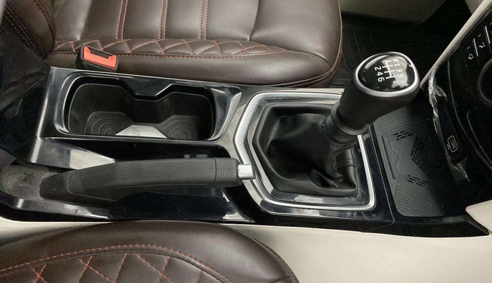 2024 Mahindra XUV 3XO MX3 1.2 L TCMPFi, Petrol, Manual, 38,458 km, Gear Lever