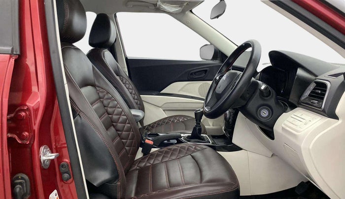 2024 Mahindra XUV 3XO MX3 1.2 L TCMPFi, Petrol, Manual, 38,458 km, Right Side Front Door Cabin