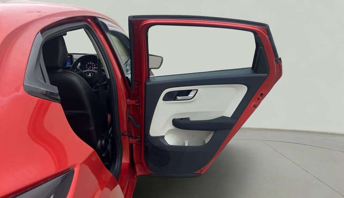 2021 Tata ALTROZ XZ PETROL, Petrol, Manual, 14,498 km, RHS Rear Door