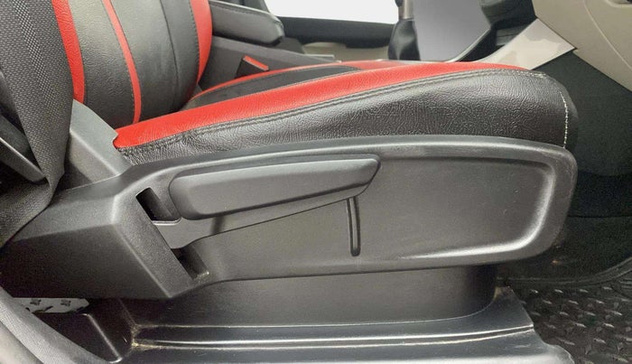 2021 Tata ALTROZ XZ PETROL, Petrol, Manual, 14,498 km, Driver Side Adjustment Panel
