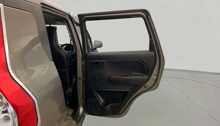 2022 Maruti New Wagon-R LXI 1.0, Petrol, Manual, 45,403 km, RHS Rear Door