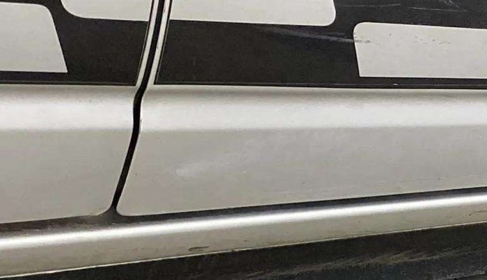 2018 Renault Kwid RXL, Petrol, Manual, 53,893 km, Right running board - Slightly dented