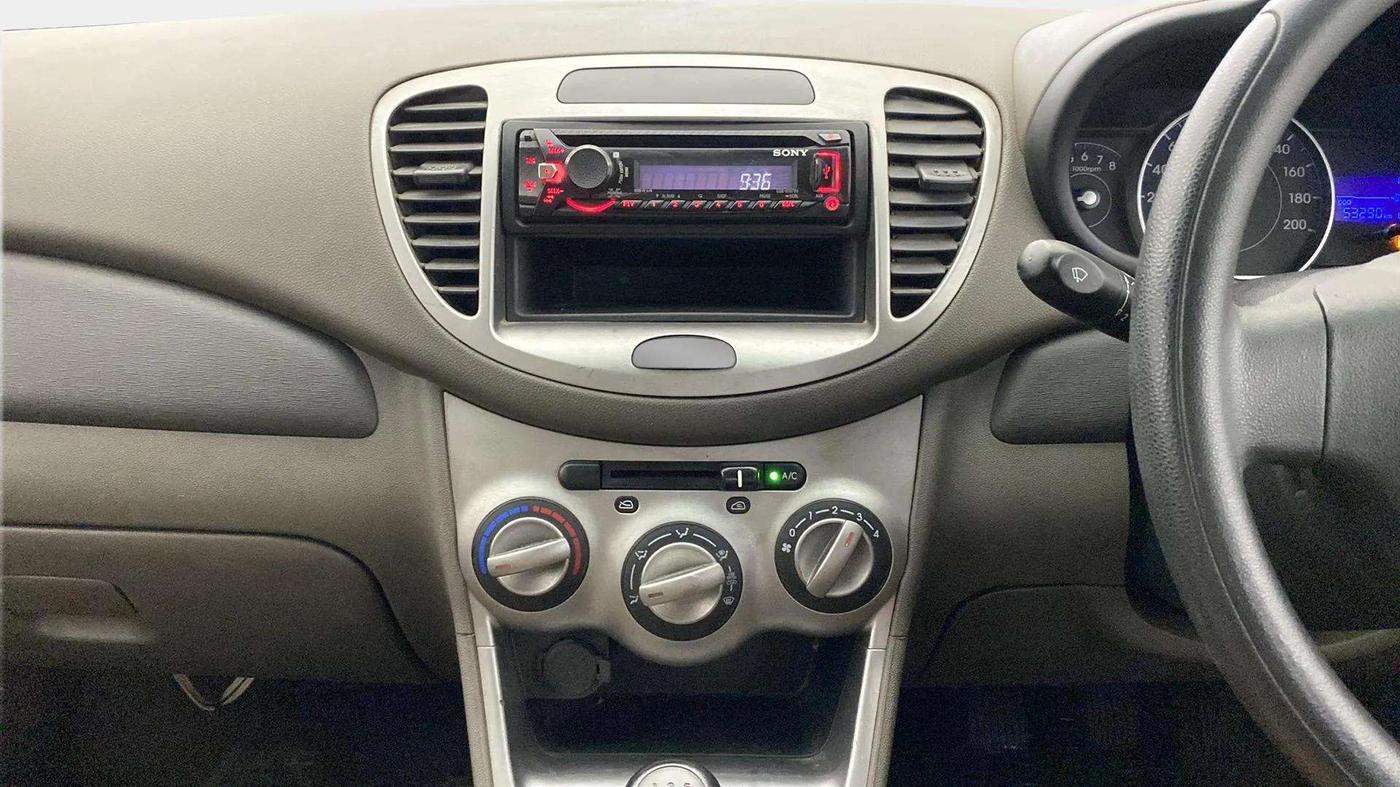 2014 Hyundai i10 MAGNA 1.1, Petrol, Manual, 53,361 km, Air Conditioner