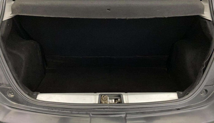 2014 Toyota Etios CROSS 1.2 G, Petrol, Manual, 28,796 km, Boot Inside