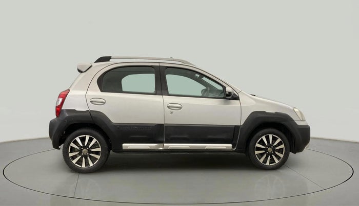 2014 Toyota Etios CROSS 1.2 G, Petrol, Manual, 28,796 km, Right Side View