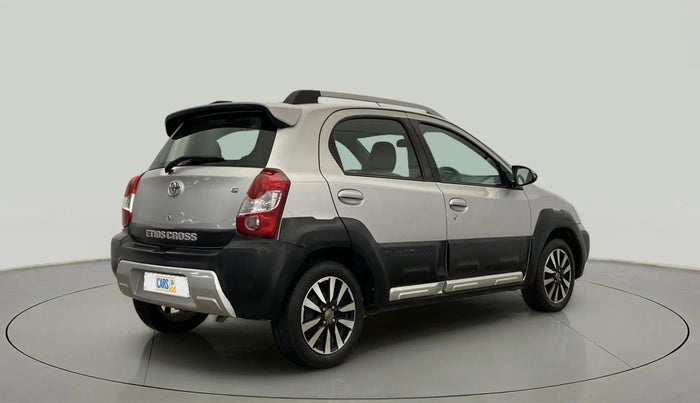 2014 Toyota Etios CROSS 1.2 G, Petrol, Manual, 28,796 km, Right Back Diagonal