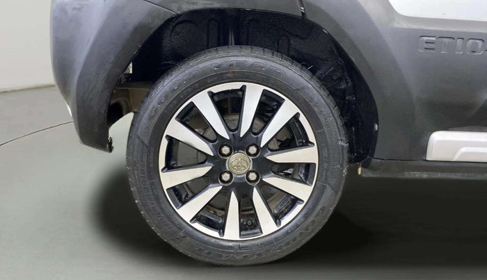2014 Toyota Etios CROSS 1.2 G, Petrol, Manual, 28,796 km, Right Rear Wheel