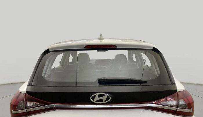 2023 Hyundai NEW I20 ASTA (O) 1.2 AT, Petrol, Automatic, 18,477 km, Rear Windshield