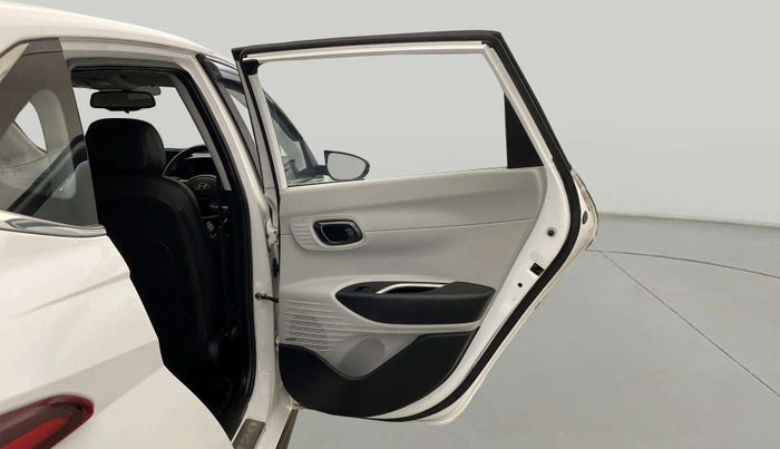 2023 Hyundai NEW I20 ASTA (O) 1.2 AT, Petrol, Automatic, 18,477 km, RHS Rear Door