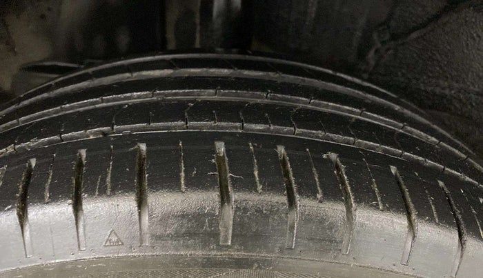 2022 Tata PUNCH ACCOMPLISHED MT, Petrol, Manual, 44,682 km, Right Rear Tyre Tread