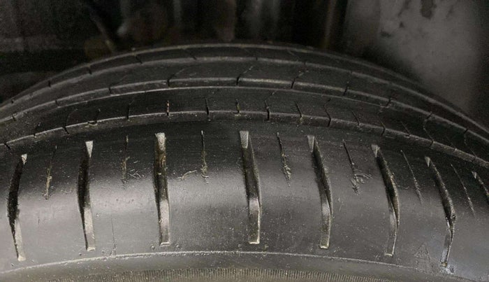 2022 Tata PUNCH ACCOMPLISHED MT, Petrol, Manual, 44,682 km, Left Rear Tyre Tread