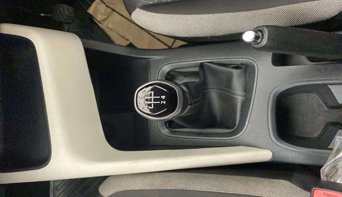 2022 Nissan MAGNITE XE, Petrol, Manual, 10,647 km, Gear Lever