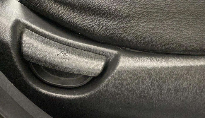 2019 Hyundai Grand i10 SPORTZ 1.2 KAPPA VTVT, Petrol, Manual, 62,079 km, Driver Side Adjustment Panel