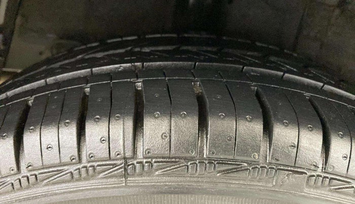 2019 Hyundai Grand i10 SPORTZ 1.2 KAPPA VTVT, Petrol, Manual, 62,079 km, Right Rear Tyre Tread